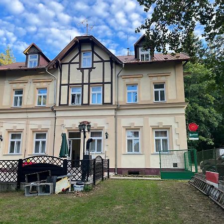 Villa Berolina Марианске-Лазне Экстерьер фото